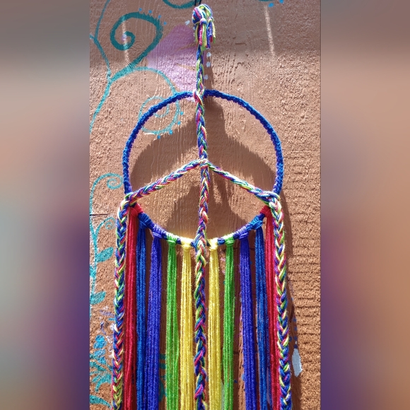 Crochet Peace Dream - Picture 1 of 3